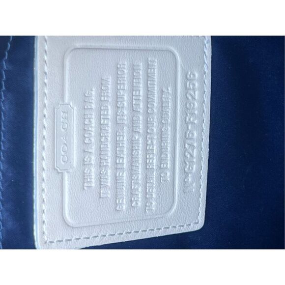 COACH baby Bag pale yellow Patent Leather Signature Travel Tote Baby vintage - Picture 11 of 11